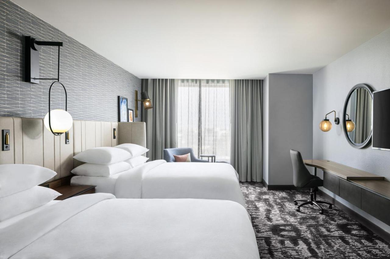 Crowne Plaza - Kearney By Ihg Hotel Exterior photo