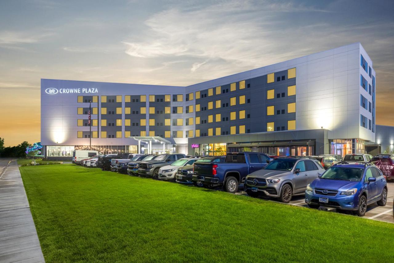 Crowne Plaza - Kearney By Ihg Hotel Exterior photo