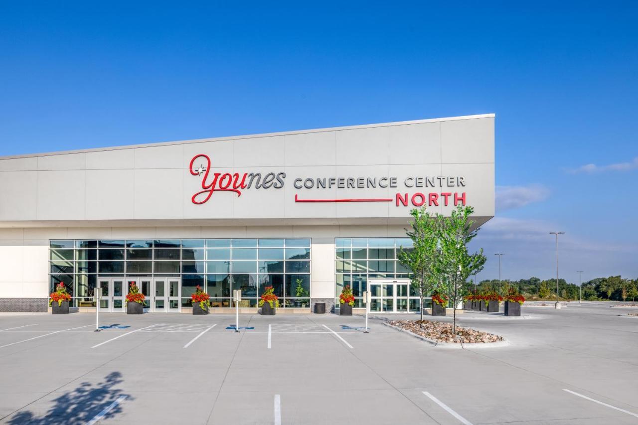 Crowne Plaza - Kearney By Ihg Hotel Exterior photo